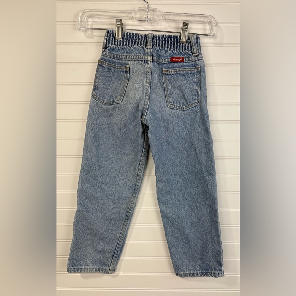 Vintage little boys light wash Wrangler jeans. Size 6 Slim.